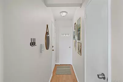 504 Merrick Road #4E, Lynbrook, NY 11563 - Photo 3