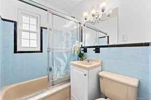 7-22 151st Pl, Whitestone, NY 11357 - Photo 9