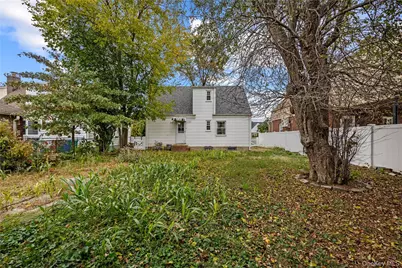 7-22 151st Place, Whitestone, NY 11357 - Photo 19