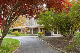 22 Country Club Rd, Hopewell Junction, NY 12533 - Photo 3