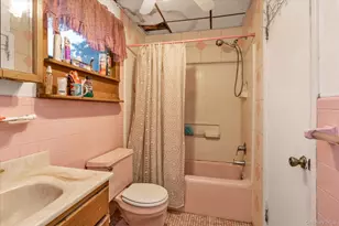 270 Smith Ave, Islip, NY 11751 - Photo 9