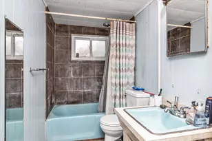 270 Smith Ave, Islip, NY 11751 - Photo 15