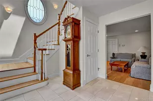 17 Singworth St, Oyster Bay, NY 11771 - Photo 7