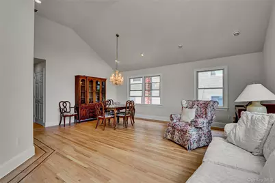 17 Singworth Street, Oyster Bay, NY 11771 - Photo 19