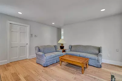 17 Singworth Street, Oyster Bay, NY 11771 - Photo 9