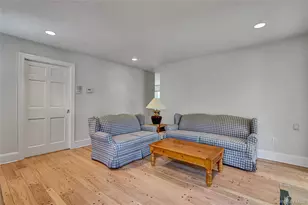 17 Singworth St, Oyster Bay, NY 11771 - Photo 9