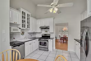 17 Singworth St, Oyster Bay, NY 11771 - Photo 21