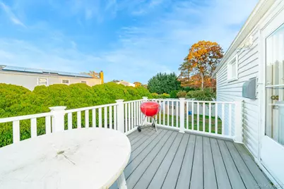 16 Sue-Ann Court, North Babylon, NY 11703 - Photo 17