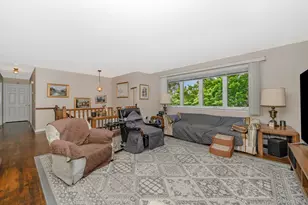 16 Sue-Ann Ct, North Babylon, NY 11703 - Photo 3