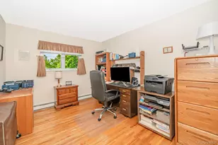 16 Sue-Ann Ct, North Babylon, NY 11703 - Photo 9