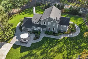 22 Fort Salonga Rd, Centerport, NY 11721 - Photo 37