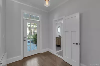 22 Fort Salonga Road, Centerport, NY 11721 - Photo 21