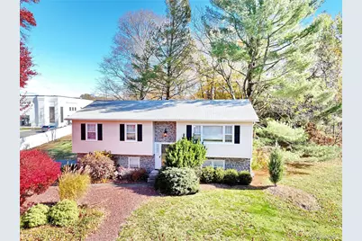 6 Roxbury Court, Chestnut Ridge, NY 10977 - Photo 1