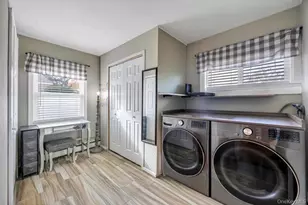 101 Constellation Rd, Levittown, NY 11756 - Photo 21