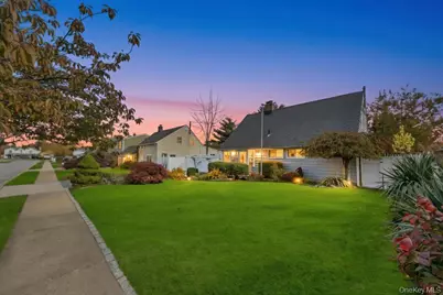 101 Constellation Road, Levittown, NY 11756 - Photo 3