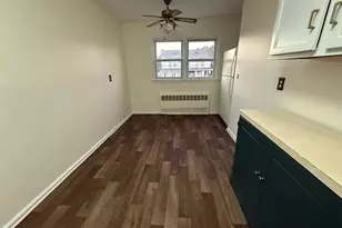 110 Evergreen Ave, Lynbrook, NY 11563 - Photo 7