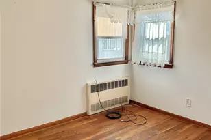 110 Evergreen Ave, Lynbrook, NY 11563 - Photo 11