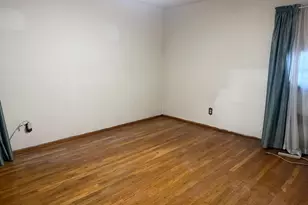 110 Evergreen Ave, Lynbrook, NY 11563 - Photo 9