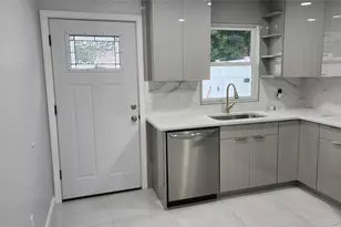 126 Forest Ave, Glen Cove, NY 11542 - Photo 9