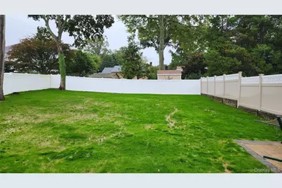 126 Forest Avenue, Glen Cove, NY 11542 - Photo 25