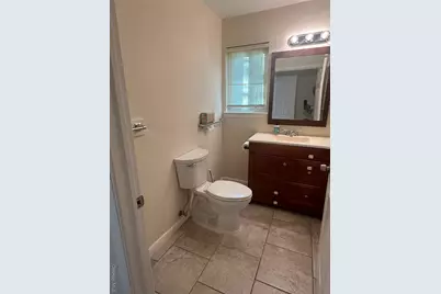 100 Baker Court #50, Island Park, NY 11558 - Photo 7