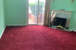 100 Baker Ct, Island Park, NY 11558 - Photo 9