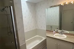 100 Baker Ct, Island Park, NY 11558 - Photo 13