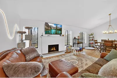 42 Maple Moor Lane, Cortlandt Manor, NY 10567 - Photo 9