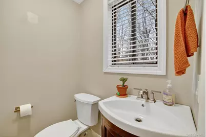 42 Maple Moor Lane, Cortlandt Manor, NY 10567 - Photo 17