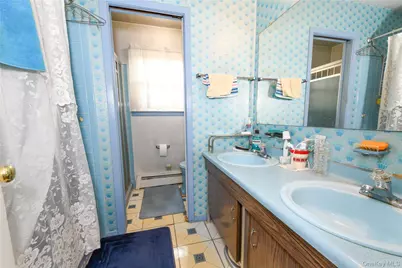 6 Clarke Street, Brentwood, NY 11717 - Photo 23