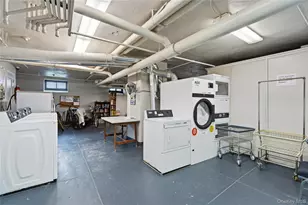 141 Woodmere Blvd, Woodmere, NY 11598 - Photo 17