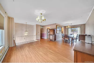 501 Windmill Avenue, West Babylon, NY 11704 - Photo 11