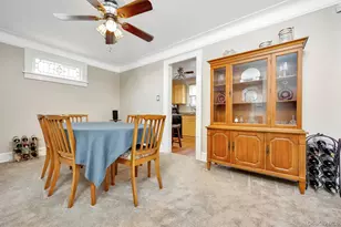 91-15 Vanderveer St, Queens Village, NY 11428 - Photo 7