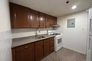 100-09 39th Ave, Corona, NY 11368 - Photo 3