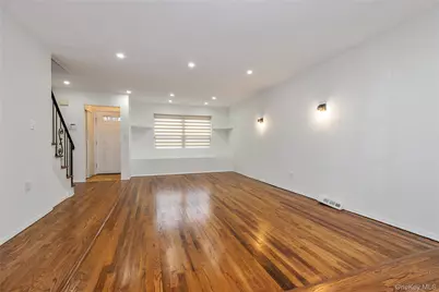 676 Front Street #F, Hempstead, NY 11550 - Photo 7