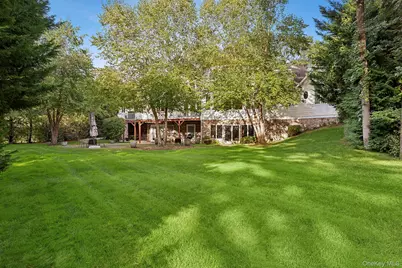 144 Round Swamp Road, Melville, NY 11747 - Photo 9