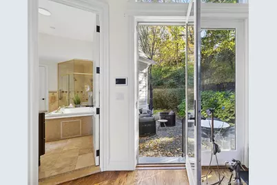 144 Round Swamp Road, Melville, NY 11747 - Photo 21