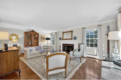 7 Shore Road, Manhasset, NY 11030 - Photo 5