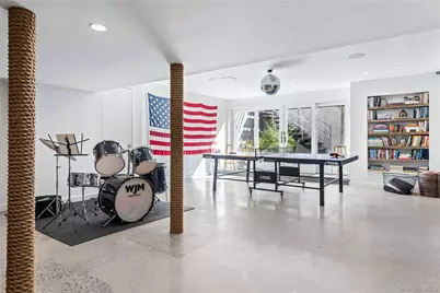 25 Soundview Lane, Sands Point, NY 11050 - Photo 31