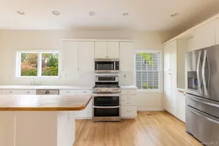 13 McClelland Ave, Dobbs Ferry, NY 10522 - Photo 9