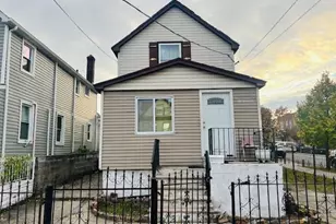 110-04 164th St, Jamaica, NY 11433 - Photo 1