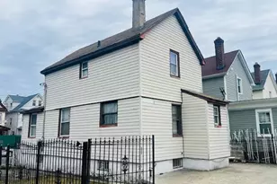 110-04 164th St, Jamaica, NY 11433 - Photo 5