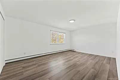 197 Blacksmith Road S, Levittown, NY 11756 - Photo 21