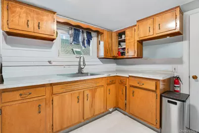 12 Parker Avenue, Poughkeepsie, NY 12601 - Photo 23