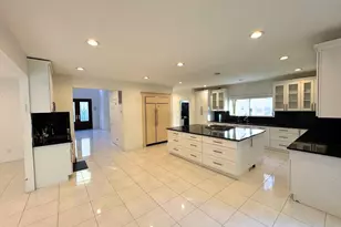 21 Cary Rd, Great Neck, NY 11021 - Photo 11