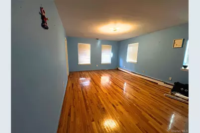 21 Cary Road, Great Neck, NY 11021 - Photo 9