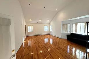 21 Cary Rd, Great Neck, NY 11021 - Photo 7