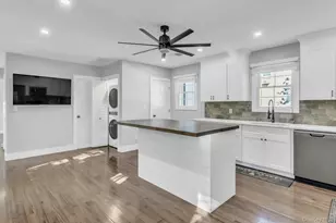 2 Roosevelt St, Bayville, NY 11709 - Photo 9