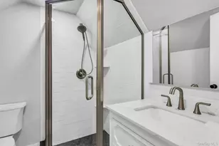 2 Roosevelt St, Bayville, NY 11709 - Photo 25