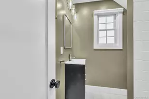 2 Roosevelt St, Bayville, NY 11709 - Photo 21